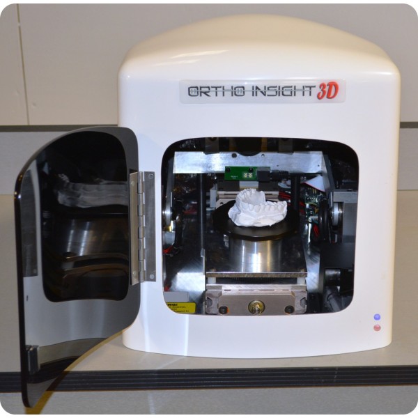 Ortho Insight 3D® Desktop Scanner