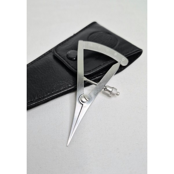 Castroviejo Caliper (measuring gauge)